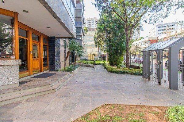 Cobertura para Venda - 351m², 2 dormitórios, sendo 1 suites, 3 vagas - Petrópolis