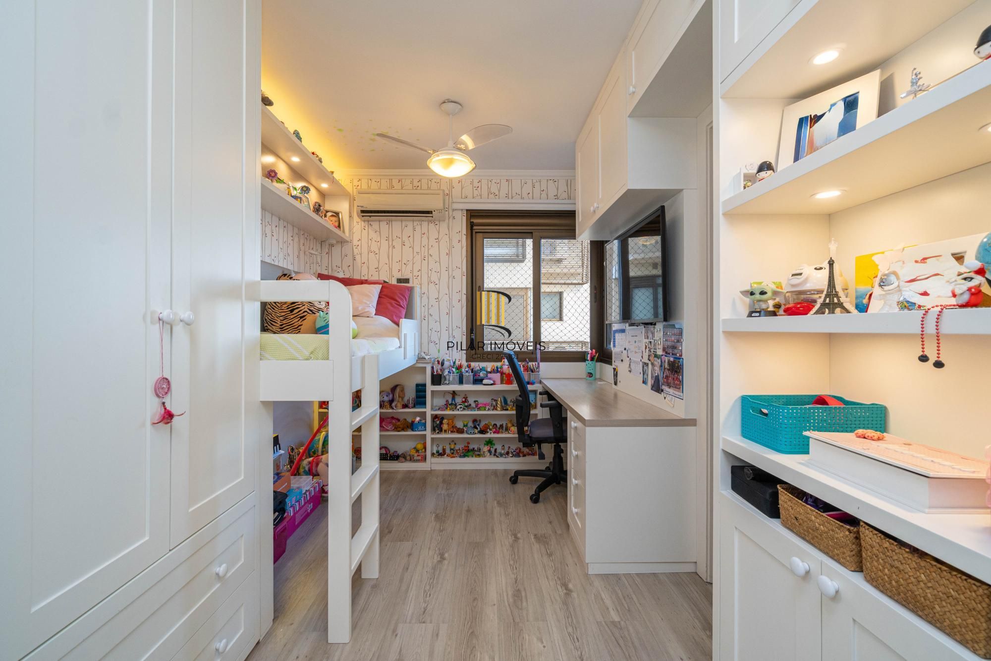 Apartamento com 3 dormitórios sendo 3 suítes no bairro Auxiliadora - POA/RS