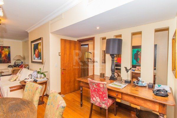 Apartamento para Venda - 246.23m², 4 dormitórios, sendo 1 suites, 2 vagas - Rio Branco