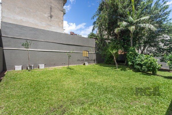 APARTAMENTO DE 02 DORMITÓRIOS SENDO 02 SUÍTES, NO BAIRRO AUXILIADORA EM PORTO ALEGRE/RS