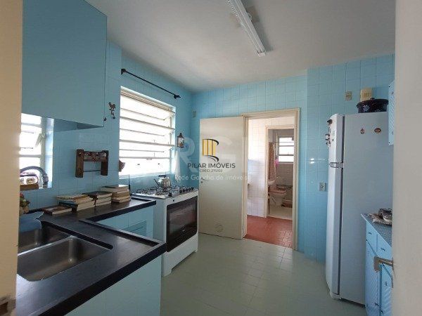 APARTAMENTO COM 3 DORMITÓRIOS E 2 VAGAS DE GARAGEM NO BAIRRO INDEPENDÊNCIA - PORTO ALEGRE/RS.