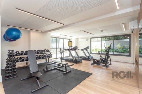 APARTAMENTO DE 02 DORMITÓRIOS SENDO 02 SUÍTES, NO BAIRRO AUXILIADORA EM PORTO ALEGRE/RS