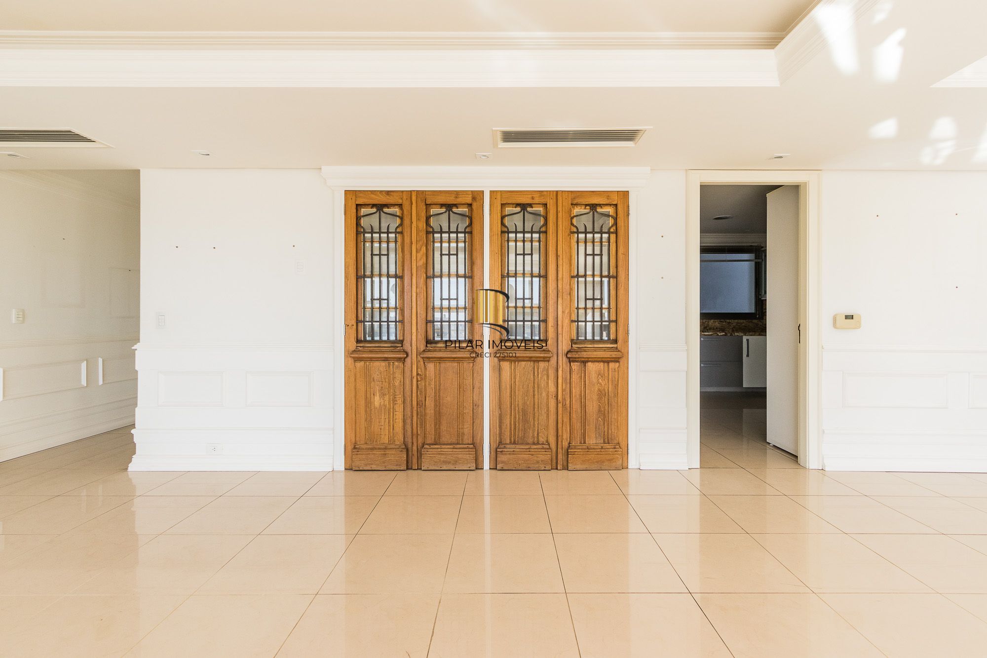 Apartamento 2 suítes grandes (original 3 dorms) à venda, Rio Branco-Porto Alegre