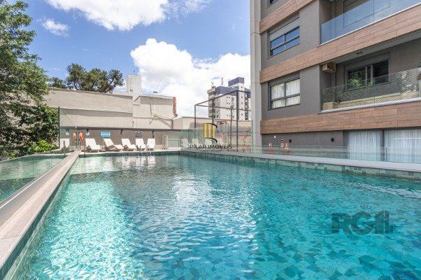 APARTAMENTO DE 02 DORMITÓRIOS SENDO 02 SUÍTES, NO BAIRRO AUXILIADORA EM PORTO ALEGRE/RS