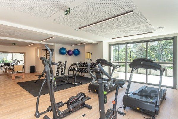 APARTAMENTO DE 02 DORMITÓRIOS SENDO 02 SUÍTES, NO BAIRRO AUXILIADORA EM PORTO ALEGRE/RS