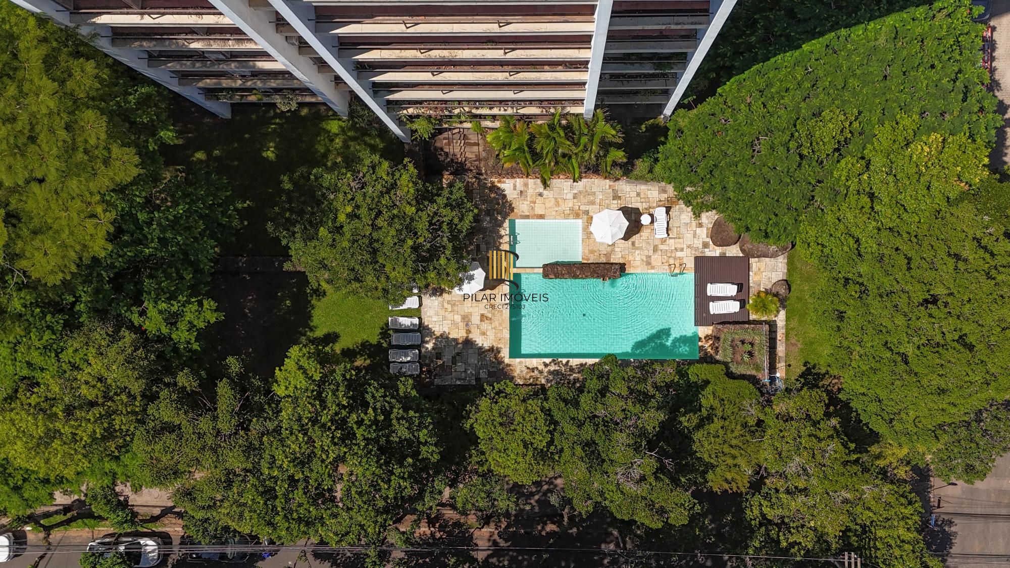 APARTAMENTO DE 3 DORMITÓRIOS, SENDO 1 SUÍTE, NO BAIRRO MONT'SERRAT EM PORTO ALEGRE/RS