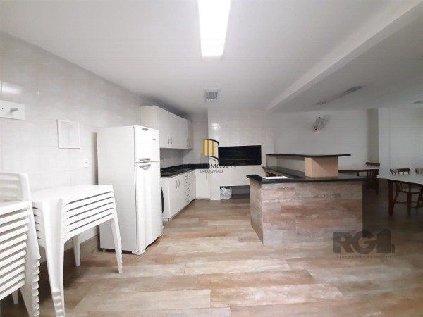 APARTAMENTO 3 DORMITÓRIOS, SENDO 1 SUÍTE MASTER, NO BAIRRO MOINHOS DE VENTO EM PORTO ALEGRE/RS