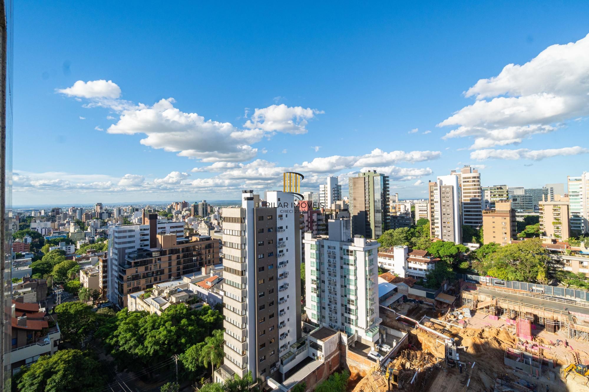 Apartamento com 3 dormitórios sendo 3 suítes no bairro Auxiliadora - POA/RS