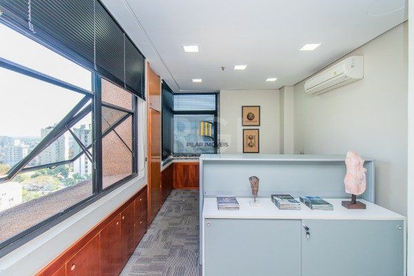 Conjunto/Sala para Venda - 199.88m², 0 dormitórios, 3 vagas - Floresta