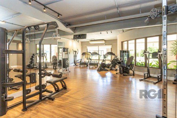 Apartamento de 3 dormitórios (sendo 3 suítes)bem localizado, no bairro Auxiliadora em Porto Alegre-RS.