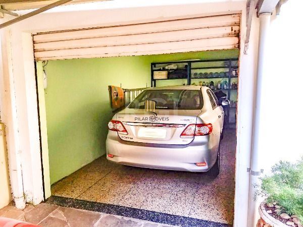 Terreno para Venda - 228m², 3 dormitórios, sendo 1 suites, 2 vagas - Menino Deus