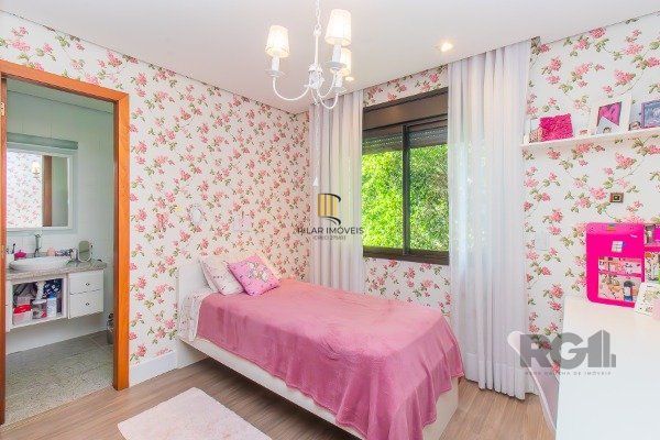 APARTAMENTO COM 03 DORMITÓRIOS, SENDO 03 SUÍTES, NO BAIRRO RIO BRANCO - PORTO ALEGRE/RS.