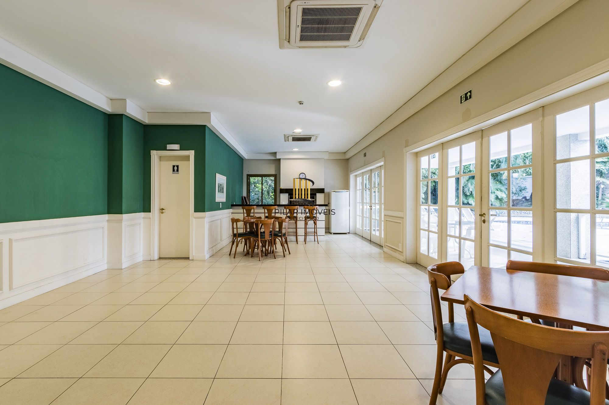 Apartamento 2 suítes grandes (original 3 dorms) à venda, Rio Branco-Porto Alegre