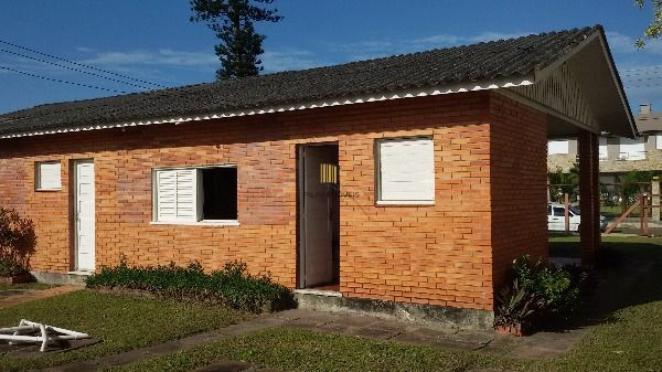 Casa para Venda - 200m², 3 dormitórios, 5 vagas - Atlântida