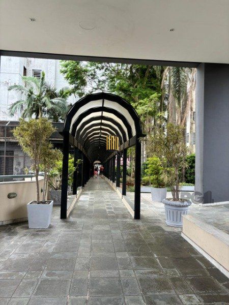 Excelente Flat com 52,96m², classificado no pool hoteleiro, no bairro Independência em Porto Alegre/RS.