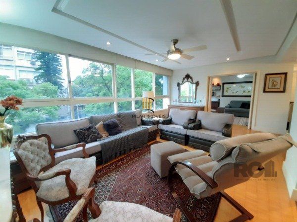 APARTAMENTO 3 DORMITÓRIOS, SENDO 1 SUÍTE MASTER, NO BAIRRO MOINHOS DE VENTO EM PORTO ALEGRE/RS