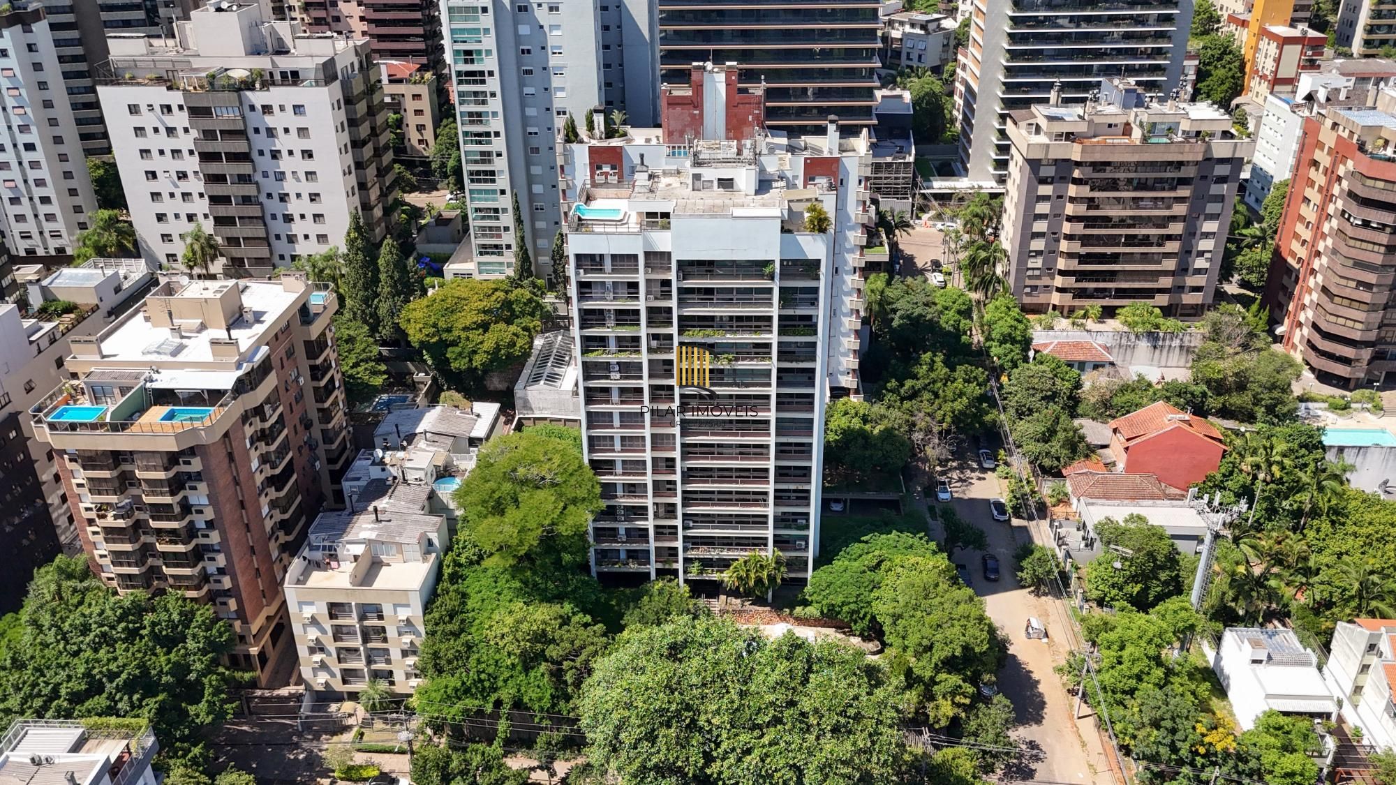 APARTAMENTO DE 3 DORMITÓRIOS, SENDO 1 SUÍTE, NO BAIRRO MONT'SERRAT EM PORTO ALEGRE/RS - Pilar Imóveis