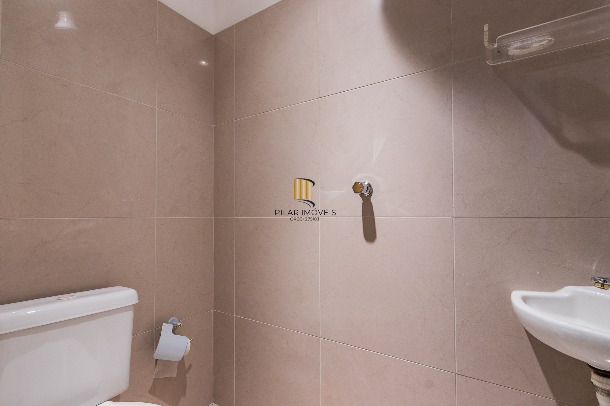 Apartamento 2 suítes grandes (original 3 dorms) à venda, Rio Branco-Porto Alegre