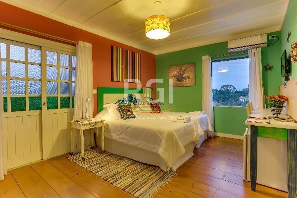 Hotel para Venda - 512.93m², 8 dormitórios, sendo 8 suites, 7 vagas - Centro
