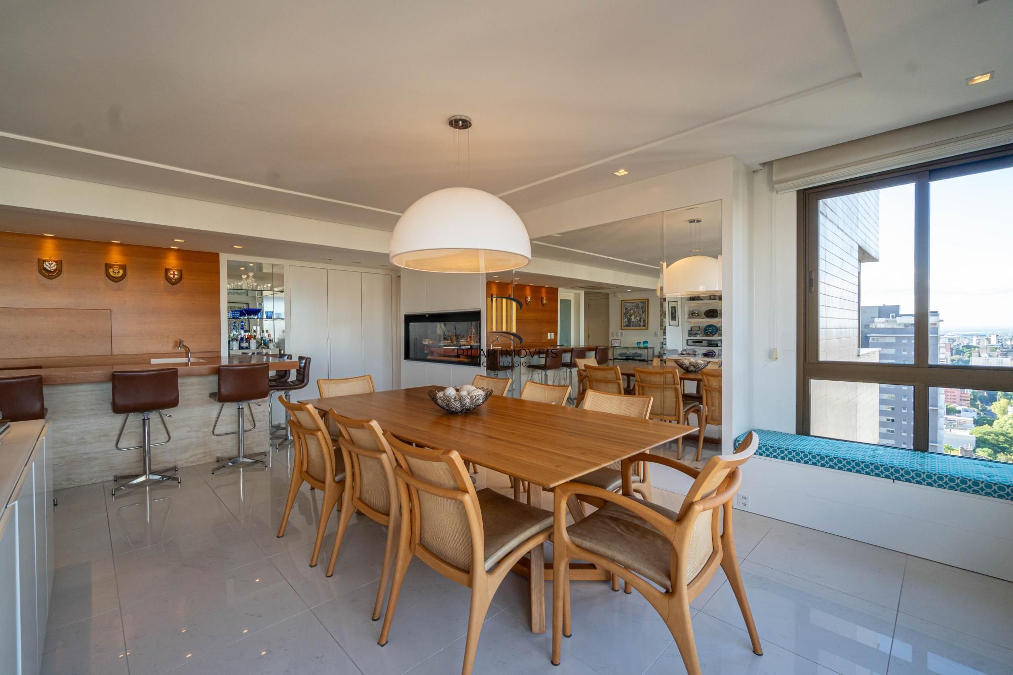 Apartamento com 3 dormitórios sendo 3 suítes no bairro Auxiliadora - POA/RS