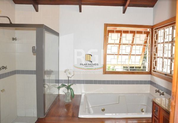 Casa para Venda - 408.74m², 5 dormitórios, sendo 2 suites, 3 vagas - São Caetano