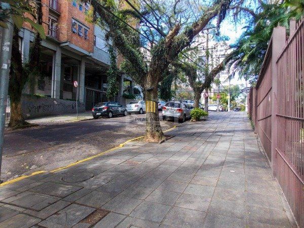 SALAS COMERCIAIS DE FRENTE, NO BAIRRO INDEPENDÊNCIA - PORTO ALEGRE-RS