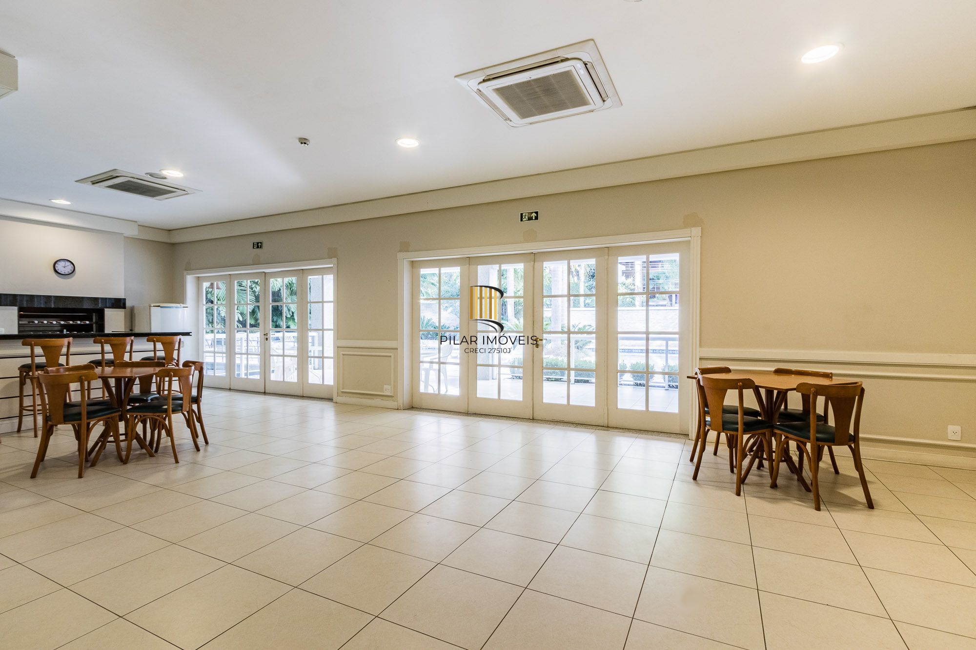 Apartamento 2 suítes grandes (original 3 dorms) à venda, Rio Branco-Porto Alegre