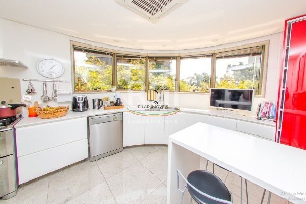 Apartamento para Venda - 257.8m², 3 dormitórios, sendo 3 suites, 3 vagas - Bela Vista