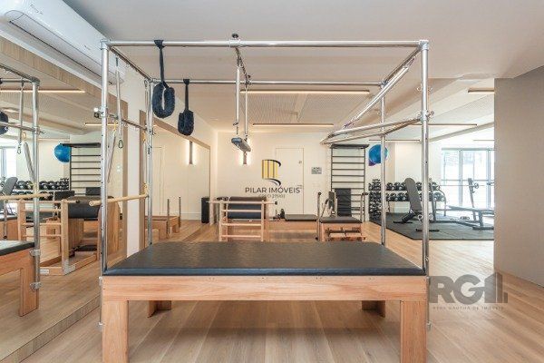 APARTAMENTO DE 02 DORMITÓRIOS SENDO 02 SUÍTES, NO BAIRRO AUXILIADORA EM PORTO ALEGRE/RS
