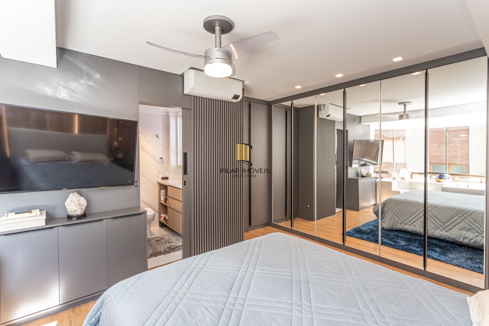 APARTAMENTO 3 SUÍTES E 2 VAGAS DE GARAGEM NO BAIRRO RIO BRANCO - PORTO ALEGRE/RS
