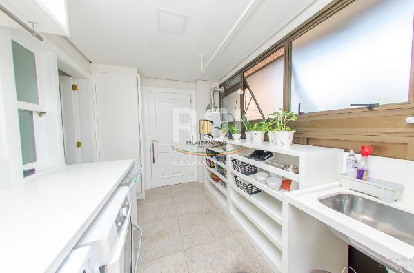 Apartamento para Venda - 257.8m², 3 dormitórios, sendo 3 suites, 3 vagas - Bela Vista