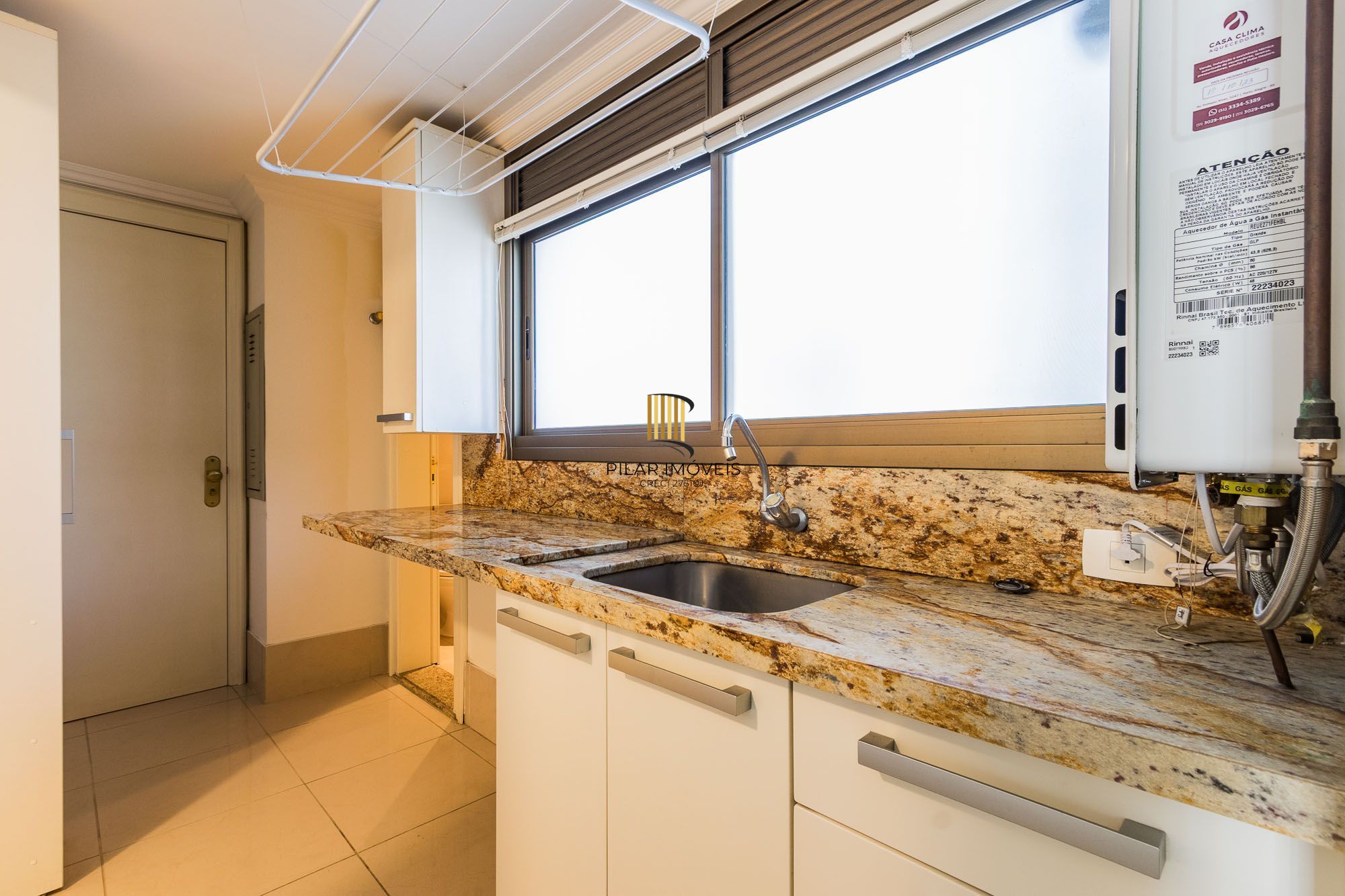 Apartamento 2 suítes grandes (original 3 dorms) à venda, Rio Branco-Porto Alegre