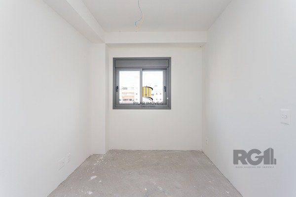 APARTAMENTO DE 02 DORMITÓRIOS SENDO 02 SUÍTES, NO BAIRRO AUXILIADORA EM PORTO ALEGRE/RS