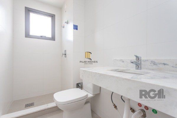 APARTAMENTO DE 03 DORMITÓRIOS SENDO 03 SUÍTES, NO BAIRRO AUXILIADORA - PORTO ALEGRE/RS