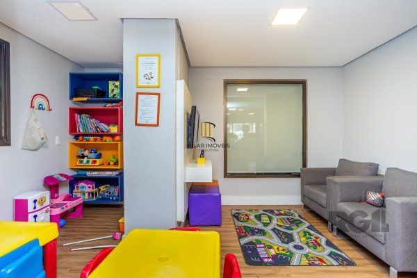 Apartamento de 3 dormitórios (sendo 3 suítes)bem localizado, no bairro Auxiliadora em Porto Alegre-RS.