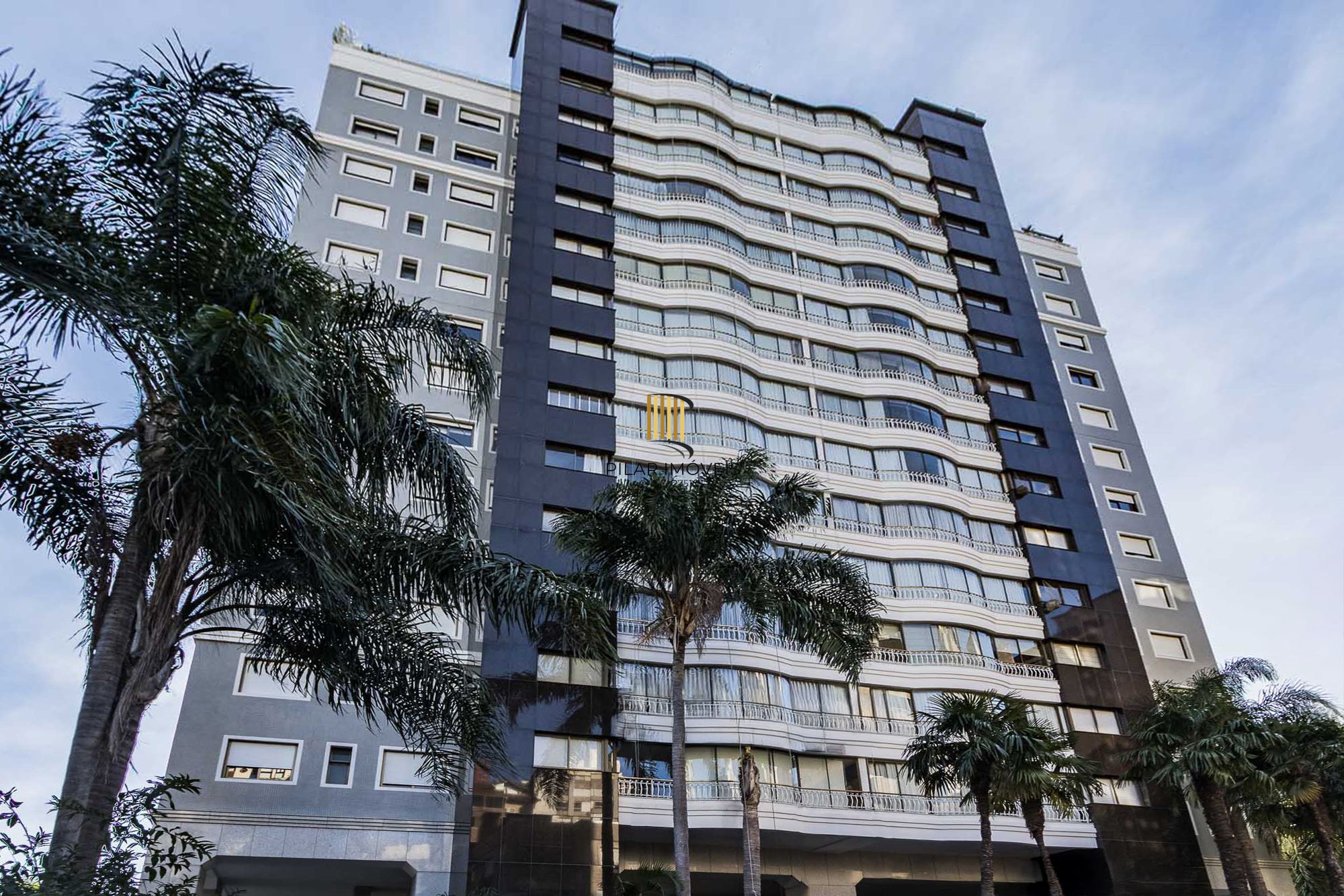 Apartamento 2 suítes grandes (original 3 dorms) à venda, Rio Branco-Porto Alegre