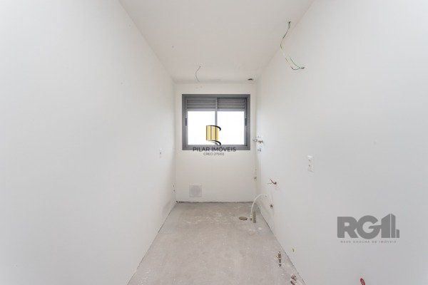 APARTAMENTO DE 02 DORMITÓRIOS SENDO 02 SUÍTES, NO BAIRRO AUXILIADORA EM PORTO ALEGRE/RS