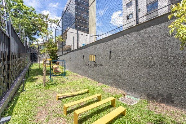 APARTAMENTO DE 02 DORMITÓRIOS SENDO 02 SUÍTES, NO BAIRRO AUXILIADORA EM PORTO ALEGRE/RS