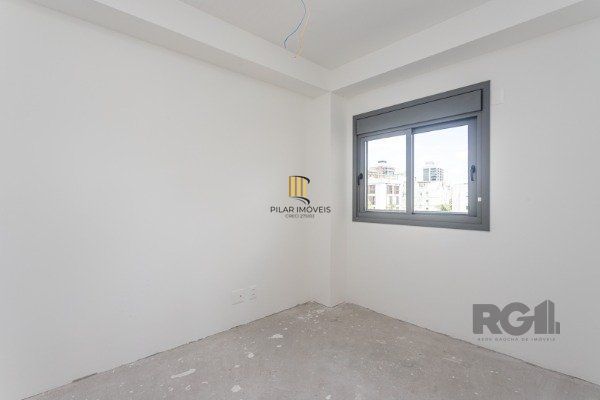 APARTAMENTO DE 02 DORMITÓRIOS SENDO 02 SUÍTES, NO BAIRRO AUXILIADORA EM PORTO ALEGRE/RS