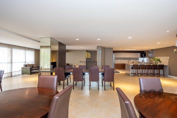 Apartamento de 3 dormitórios (sendo 3 suítes)bem localizado, no bairro Auxiliadora em Porto Alegre-RS.