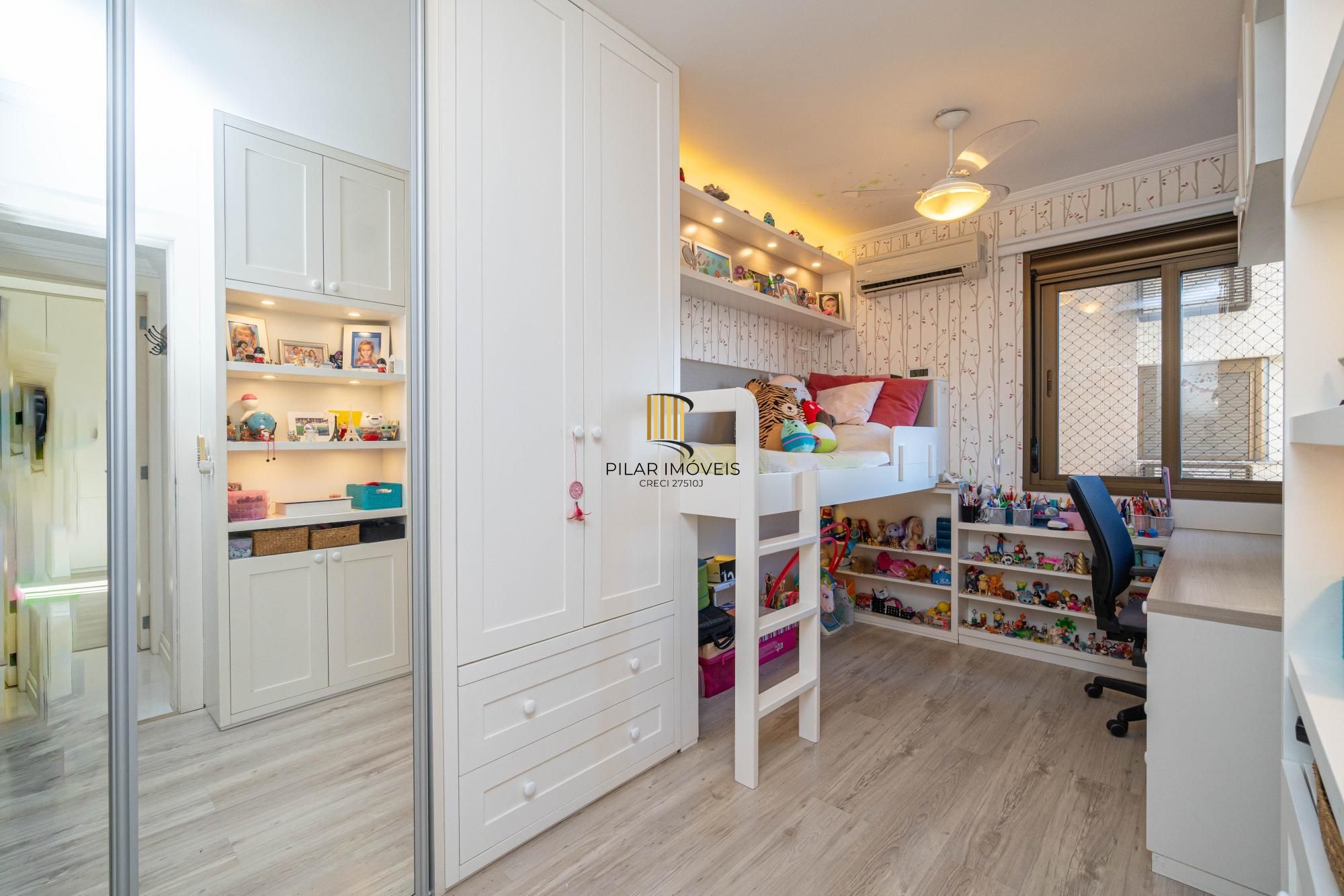 Apartamento com 3 dormitórios sendo 3 suítes no bairro Auxiliadora - POA/RS