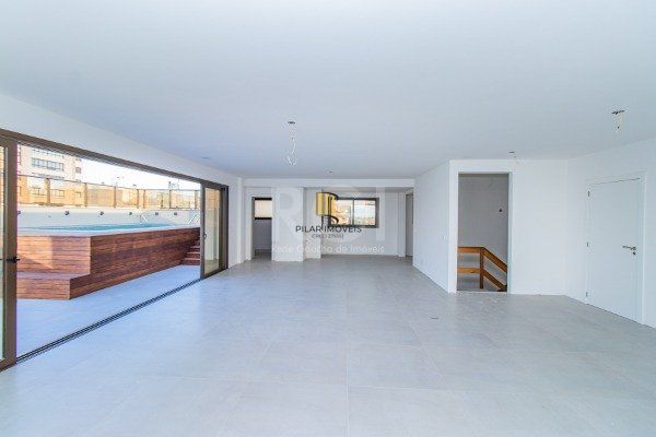 Cobertura para Venda - 617.99m², 4 dormitórios, sendo 4 suites, 5 vagas - Mont Serrat