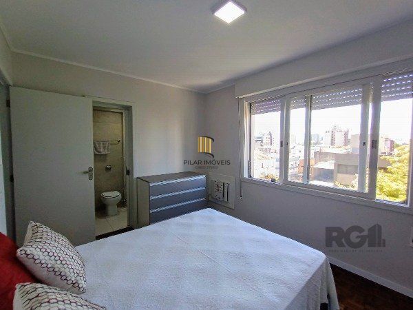 APARTAMENTO DE 3 DORMITÓRIOS, SENDO 1 SUÍTE NO BAIRRO MENINO DEUS EM PORTO ALEGRE/RS