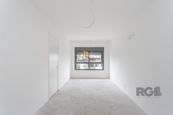APARTAMENTO DE 03 DORMITÓRIOS SENDO 03 SUÍTES, NO BAIRRO AUXILIADORA - PORTO ALEGRE/RS