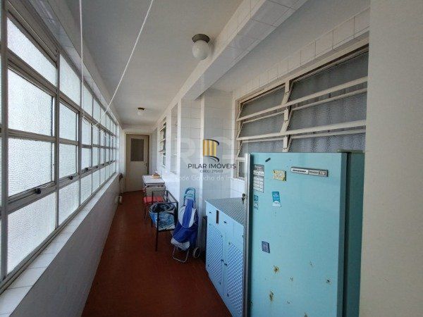 APARTAMENTO COM 3 DORMITÓRIOS E 2 VAGAS DE GARAGEM NO BAIRRO INDEPENDÊNCIA - PORTO ALEGRE/RS.
