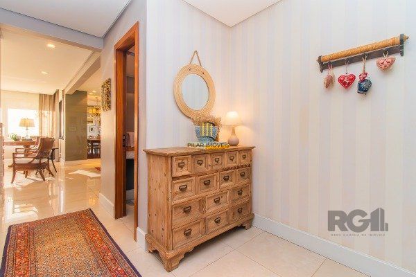 APARTAMENTO COM 03 DORMITÓRIOS, SENDO 03 SUÍTES, NO BAIRRO RIO BRANCO - PORTO ALEGRE/RS.