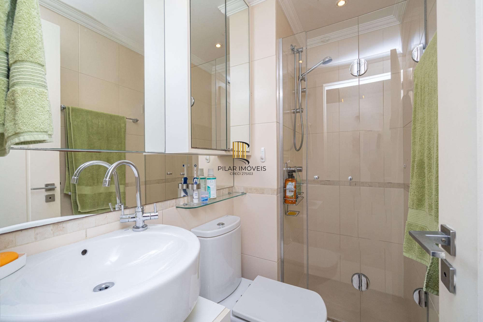 Apartamento com 3 dormitórios sendo 3 suítes no bairro Auxiliadora - POA/RS