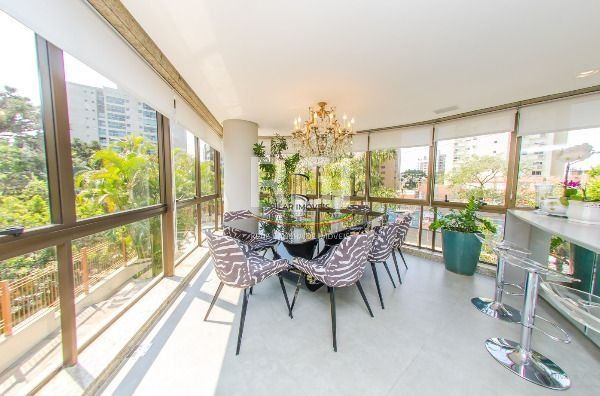 Apartamento para Venda - 257.8m², 3 dormitórios, sendo 3 suites, 3 vagas - Bela Vista