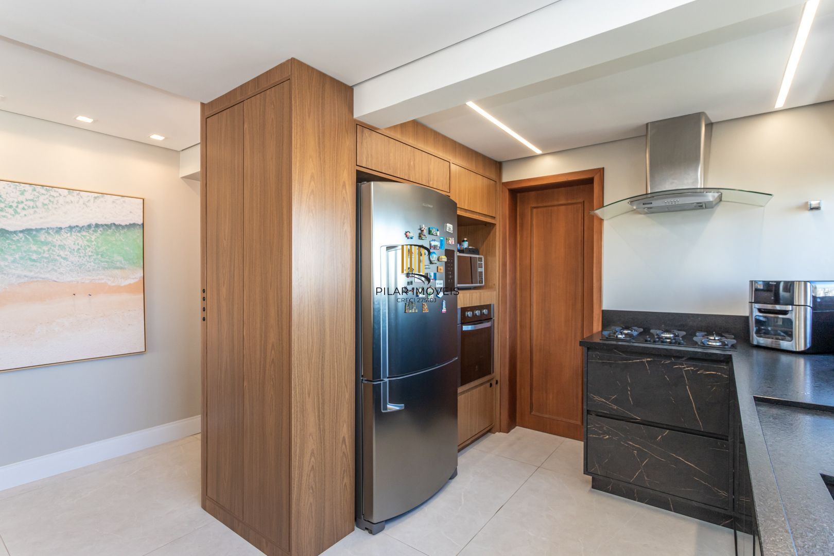 APARTAMENTO 3 SUÍTES E 2 VAGAS DE GARAGEM NO BAIRRO RIO BRANCO - PORTO ALEGRE/RS