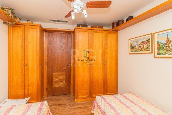 Cobertura para Venda - 351m², 2 dormitórios, sendo 1 suites, 3 vagas - Petrópolis